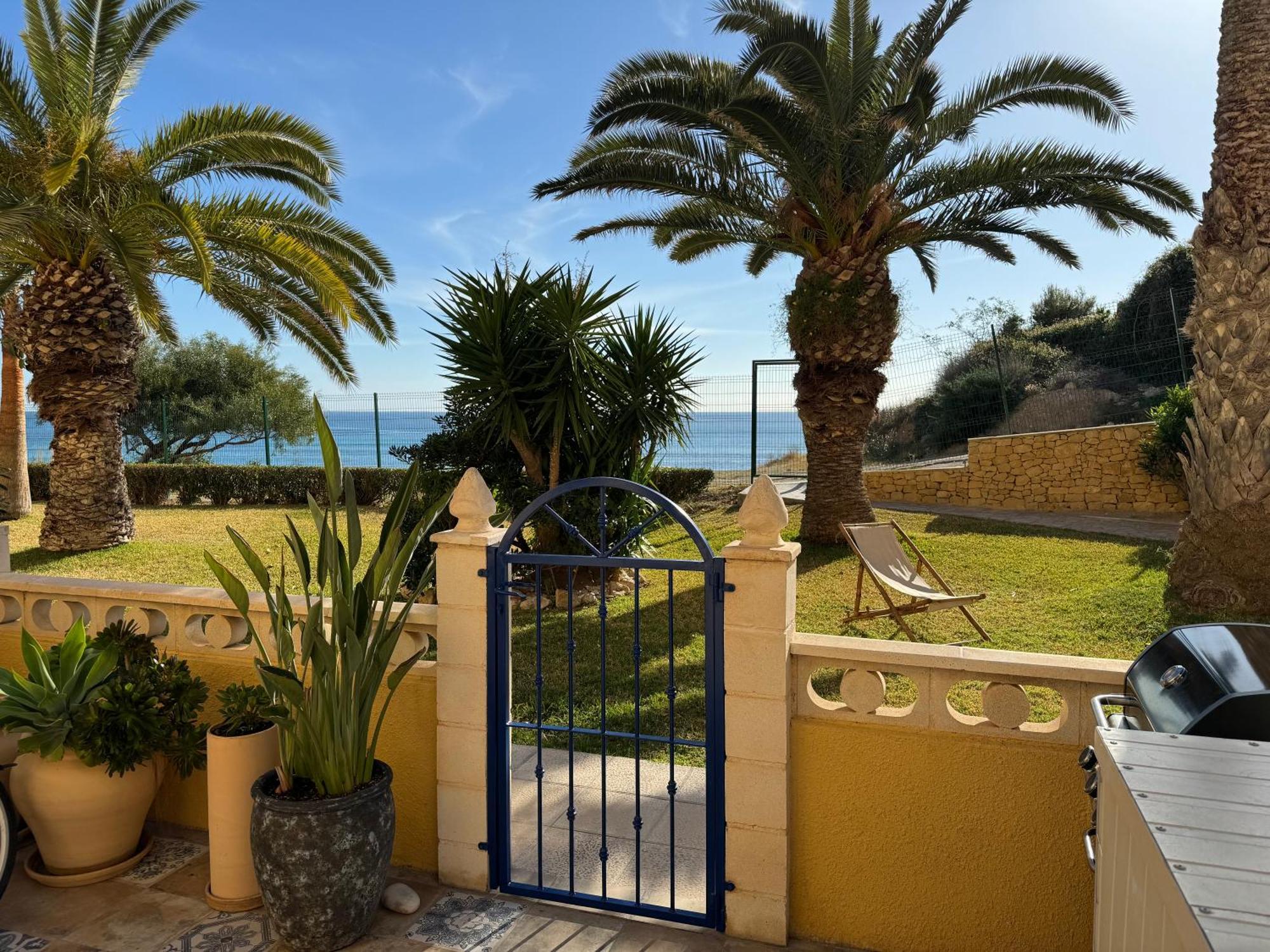Beautiful Home 50M Private Beach Campello Alicante El Campello Exteriör bild