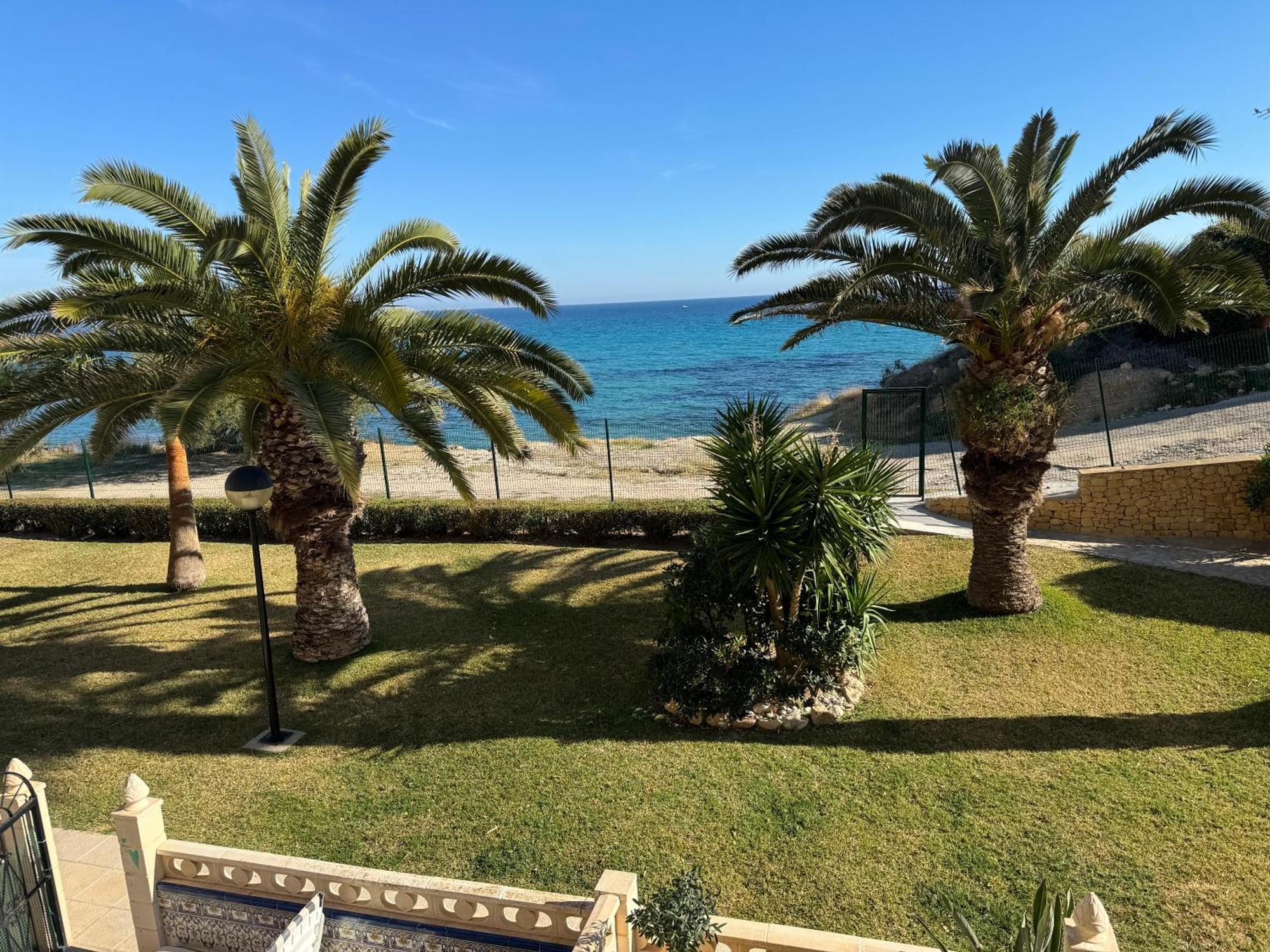 Beautiful Home 50M Private Beach Campello Alicante El Campello Exteriör bild